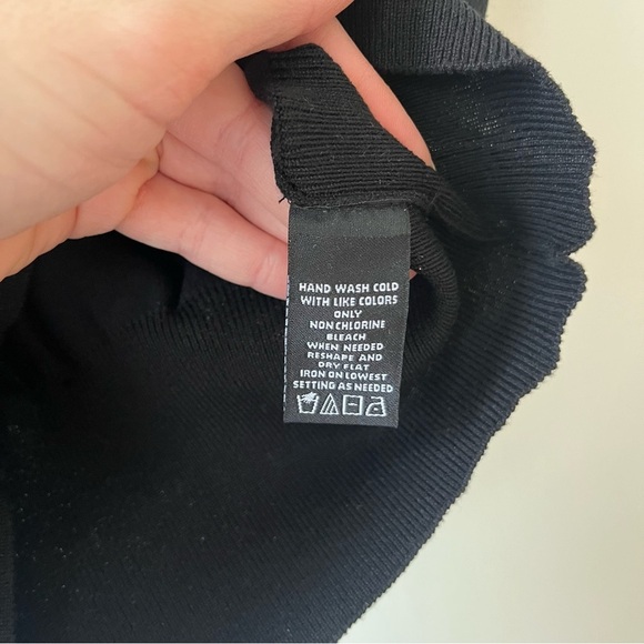 Silk blend short sleeve beaded black top office medium petite - Picture 4 of 7